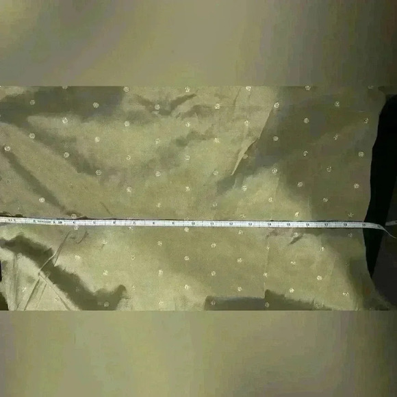 Kurti/Anarkali with beautiful gold metallic threads - Picture 2 of 8